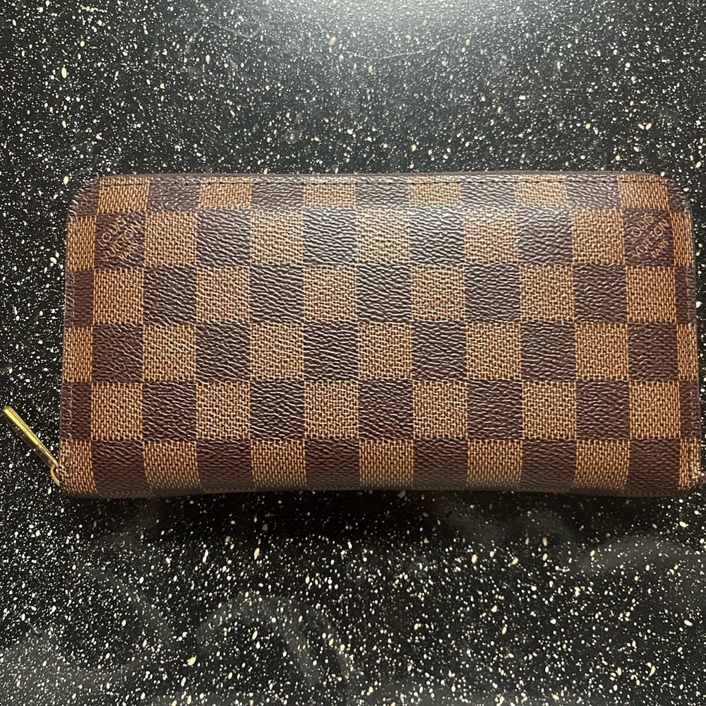 Checkered Wallet